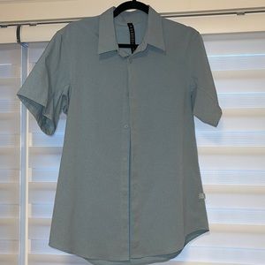 Men’s Lululemon Button Up size Medium